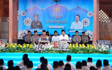 Kapolri Bersama Gus Baha: Jaga Persatuan agar Indonesia Terus Tumbuh dan Maju